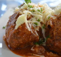 Manolis Greek Taverna - Hobart Tourism