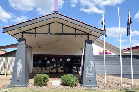 Nanango RSL Memorial Services Club - Hobart Tourism 0