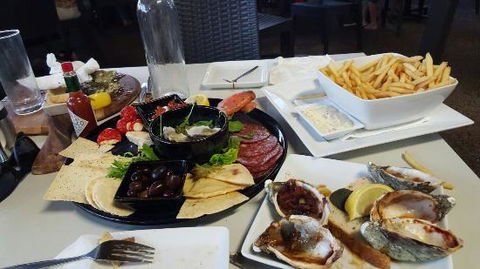Oyster Bar Darwin - Hobart Tourism 0