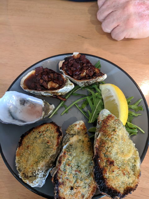 Oyster Bar Darwin - Hobart Tourism 9