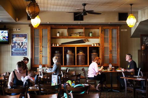 Oxenford Tavern - Hobart Tourism 0