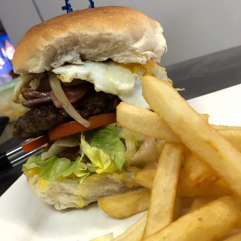 Tin Can Bay Yacht Club Bistro - Tourism TAS 2