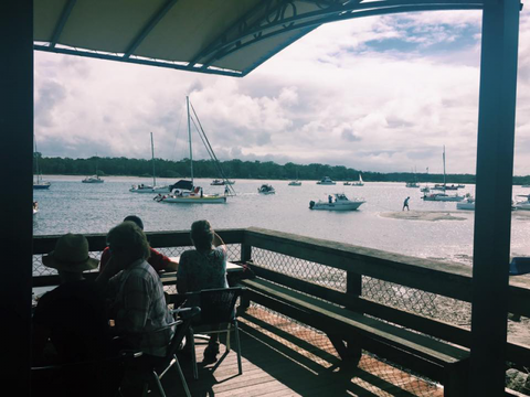 Tin Can Bay Yacht Club Bistro - Tourism TAS 4