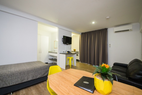 Glenmore Palms Motel - Hobart Tourism 0