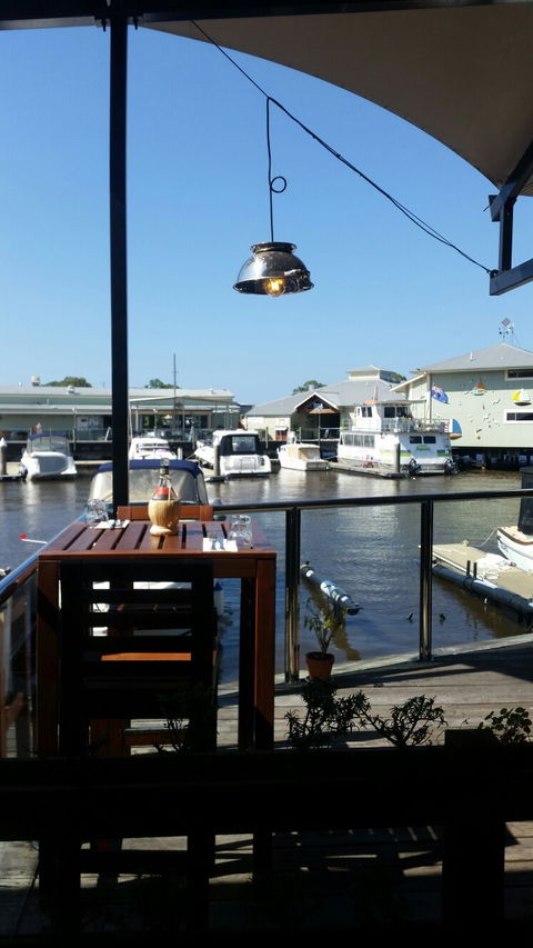Italian Marina Pizza Restaurant - Hobart Tourism 6