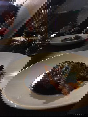 The Willow Tree Hotel - Hobart Tourism 0