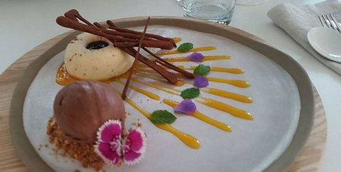 Noosa Waterfront Restaurant - Hobart Tourism 15