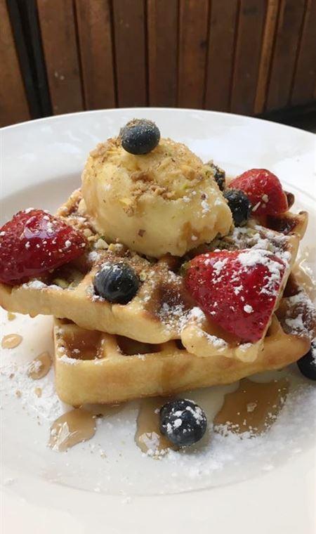 Cormorant Bay Cafe - Hobart Tourism 4