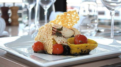 Three Monkeys Coffee & Tea House - Hobart Tourism 15
