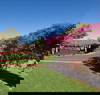 Curtin Springs Wayside Inn - Hobart Tourism