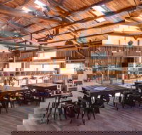 Willie Smith's Apple Shed - Hobart Tourism