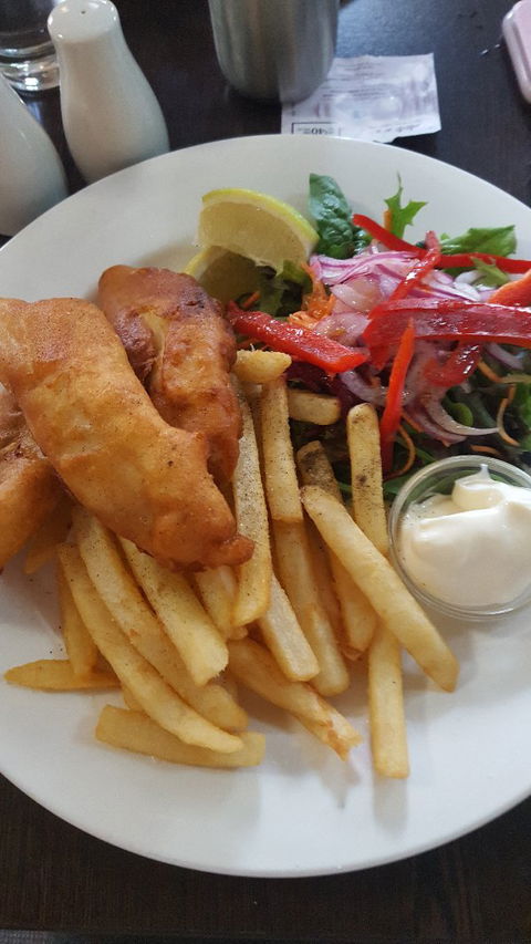 Deloraine Hotel Restaurant - Hobart Tourism 5