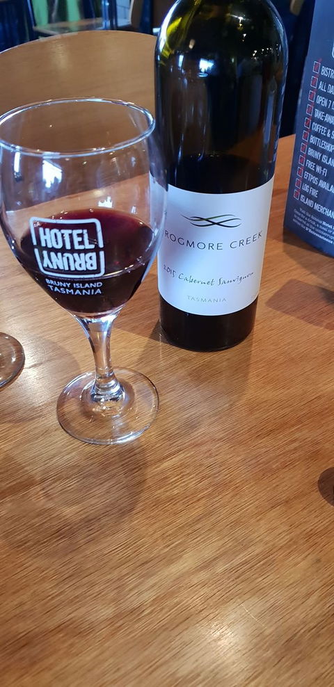 Hotel Bruny Bistro - Hobart Tourism 7