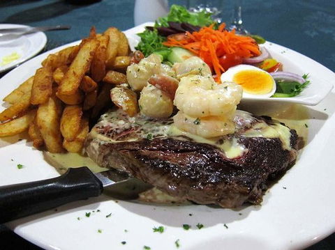 Maloneys Restaurant - Hobart Tourism 0