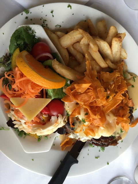 Maloneys Restaurant - Hobart Tourism 9