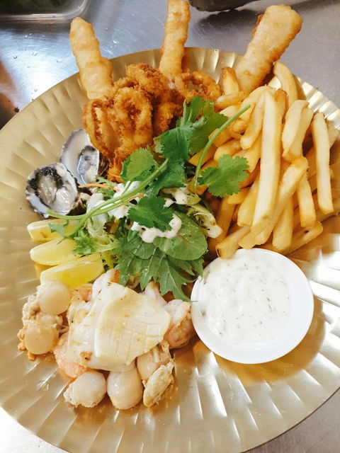 Mt Lyell Hotel Thai - European Bar And Restaurant - Hobart Tourism 3
