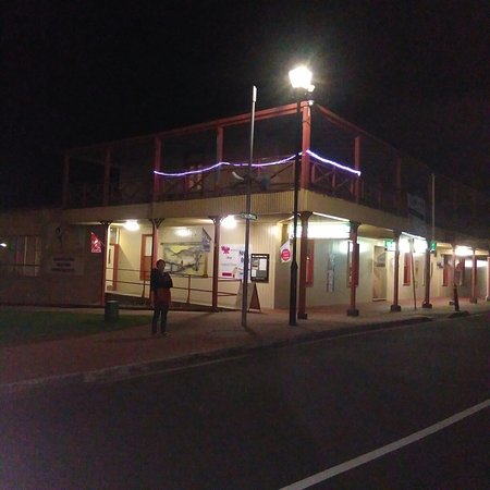 Mt Lyell Hotel Thai - European Bar And Restaurant - Hobart Tourism 0