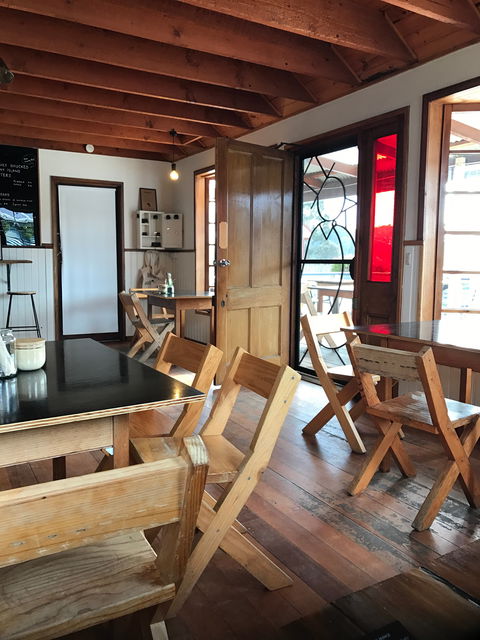 Penguin & Pardalote Coffee House - Tourism TAS 2