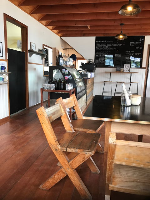 Penguin & Pardalote Coffee House - Tourism TAS 4