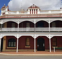 Castle Hotel Bistro - Hobart Tourism