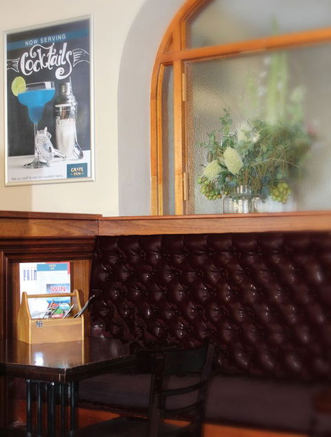 EAT@Grays Inn Mt Barker - Hobart Tourism 3