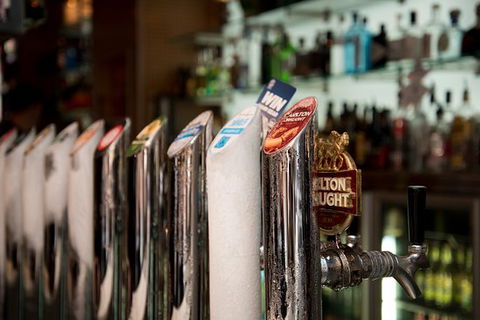 Sharky's Bar - Hobart Tourism 0