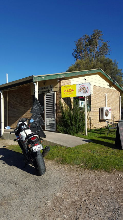 Coffin Bay Pizza & Homemade Food - Hobart Tourism 5