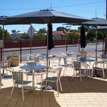Restaurant At Copper Coast Hotel - Hobart Tourism 0