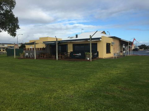 Ritz Cafe & Takeaway - Hobart Tourism 0