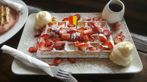 Two Bees Cafe - Hobart Tourism 0