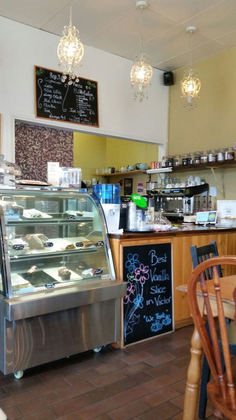 Two Bees Cafe - Hobart Tourism 3