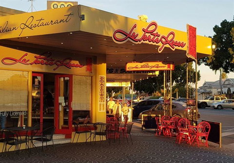 Le Porte Rosse - Tourism TAS 2