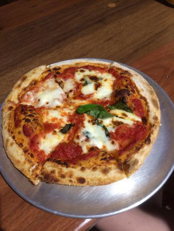 Arlo's Pizzeria On Chevron Island - Hobart Tourism 0