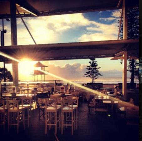 The Surfers Paradise Beach Cafe Pizzeria And Bar - Hobart Tourism 0