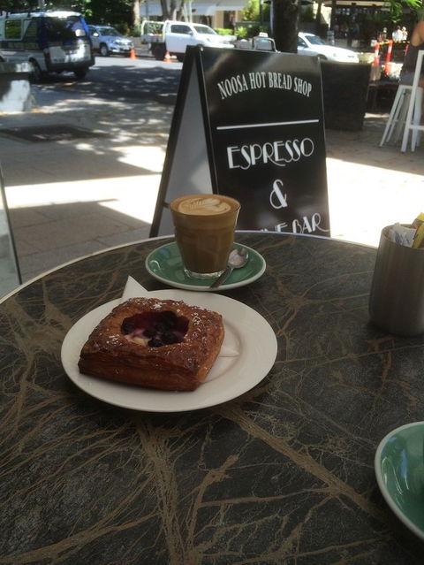 Noosa Hot Bread Shop - Hobart Tourism 1