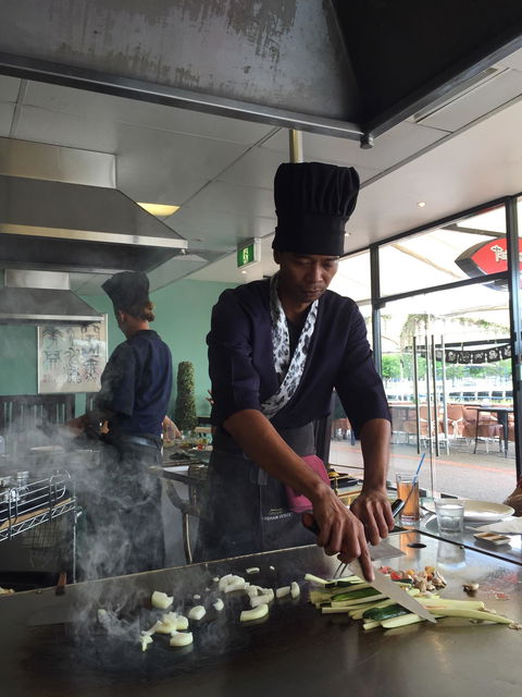 Teppanyaki Bar - Hobart Tourism 6