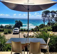 Manta Ray Bistro at Stradbroke Island Beach Hotel - Hobart Tourism