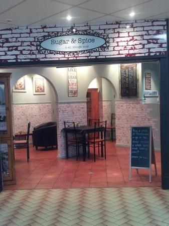 Leonore's Coffee Lounge - Hobart Tourism 0
