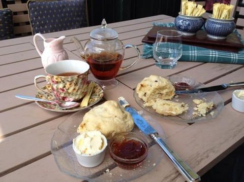 Geordie Lane Antiques & TeaRoom - Hobart Tourism 0
