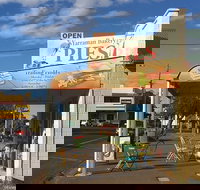 Yarraman Bakery - Tourism TAS