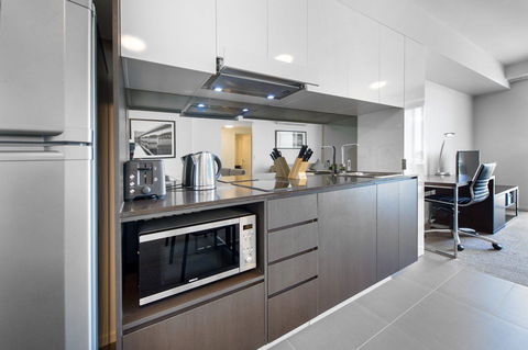 Empire Apartment Hotel - Tourism TAS 3