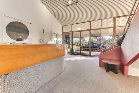 Rockhampton Riverside Central Hotel - Tourism TAS 1