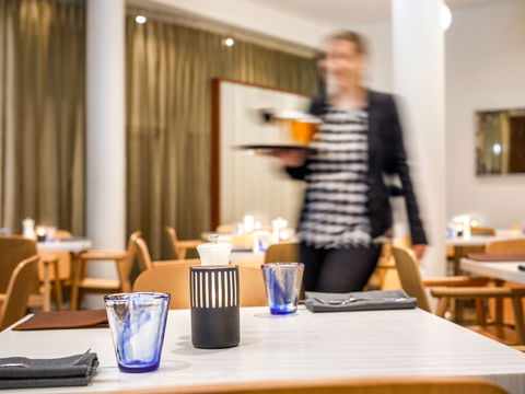 Novotel Sydney Central - Hobart Tourism 9