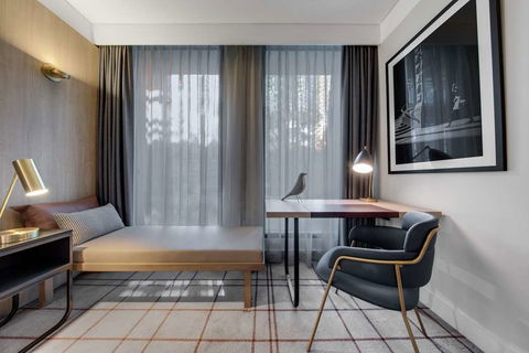 Vibe Hotel Sydney Darling Harbour - Hobart Tourism 4