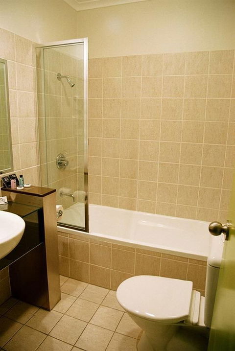 Rocklea International Hotel - Tourism TAS 4