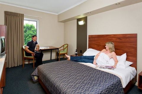 Rocklea International Hotel - Tourism TAS 5