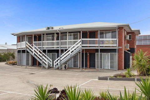 Comfort Inn, The International - Hobart Tourism 1
