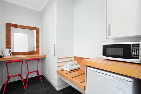 Comfort Inn, The International - Hobart Tourism 4