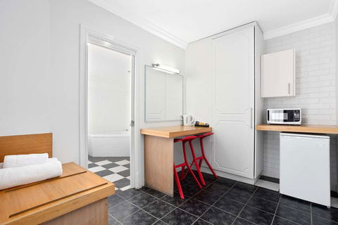 Comfort Inn, The International - Hobart Tourism 8