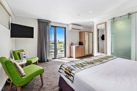 Metro Hotel Perth, South Perth - Hobart Tourism 7